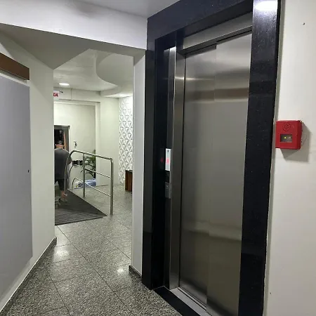 Apartamento Quadra Do Mar - 2 Quartos- Localizacao Excelente, Rua 1500 A 150 Mts Da Praia Balneario Camboriu Exterior photo
